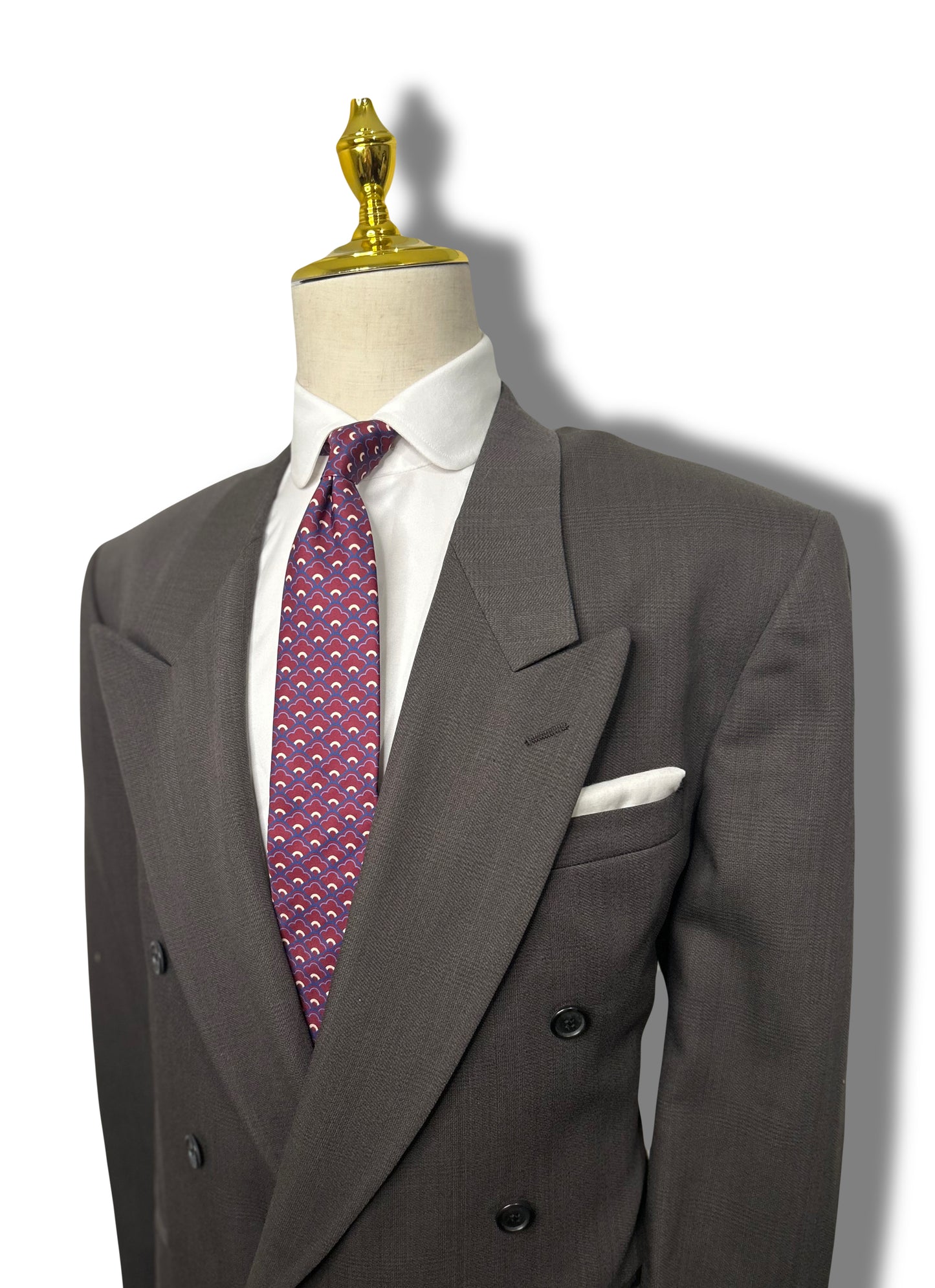 Brown Double-Breasted 2-Piece Suit (50)