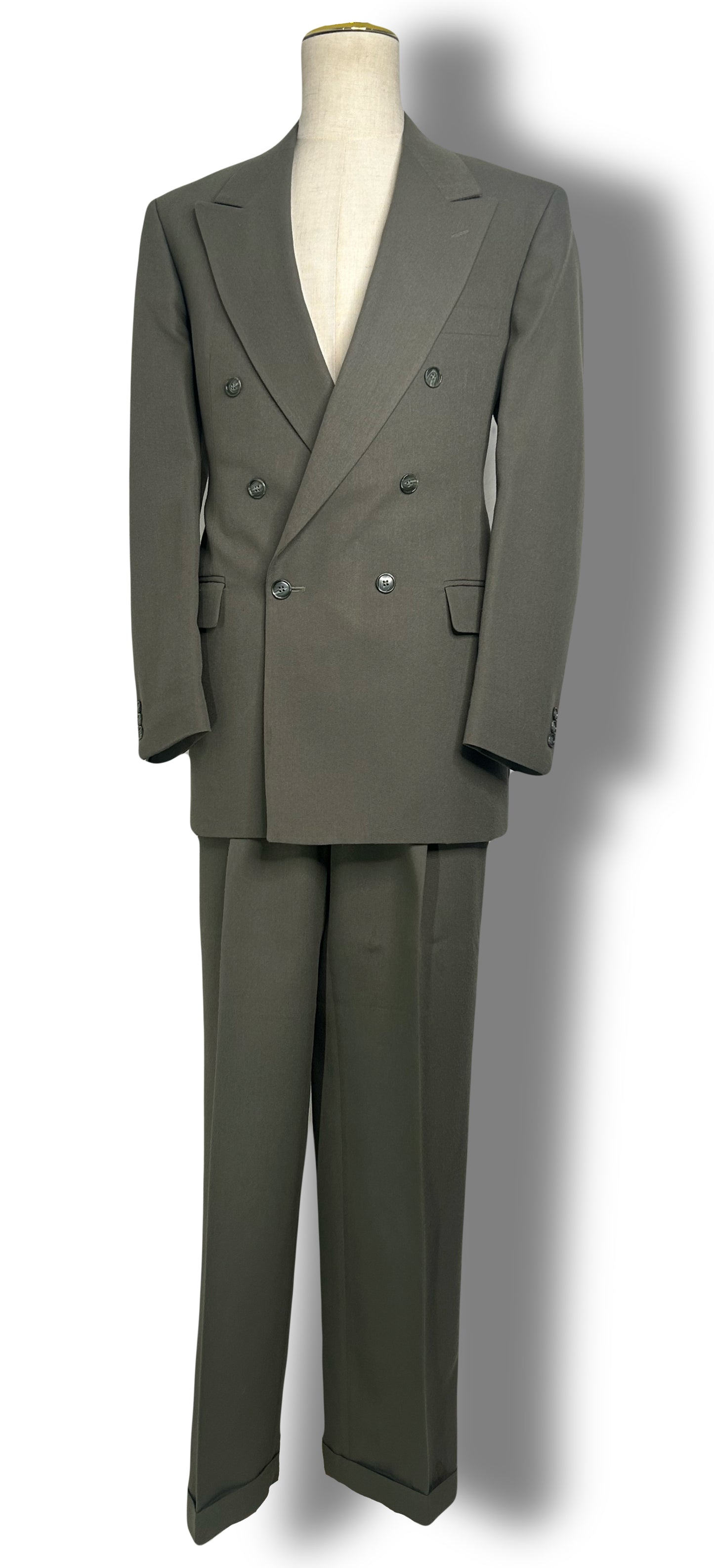 Olive Double Breasted Suit (40)