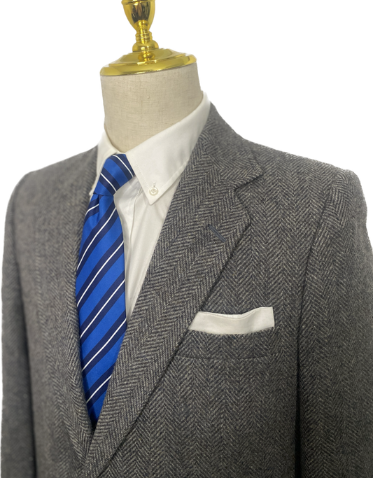 Grey Herringbone Tweed Sportcoat (38)