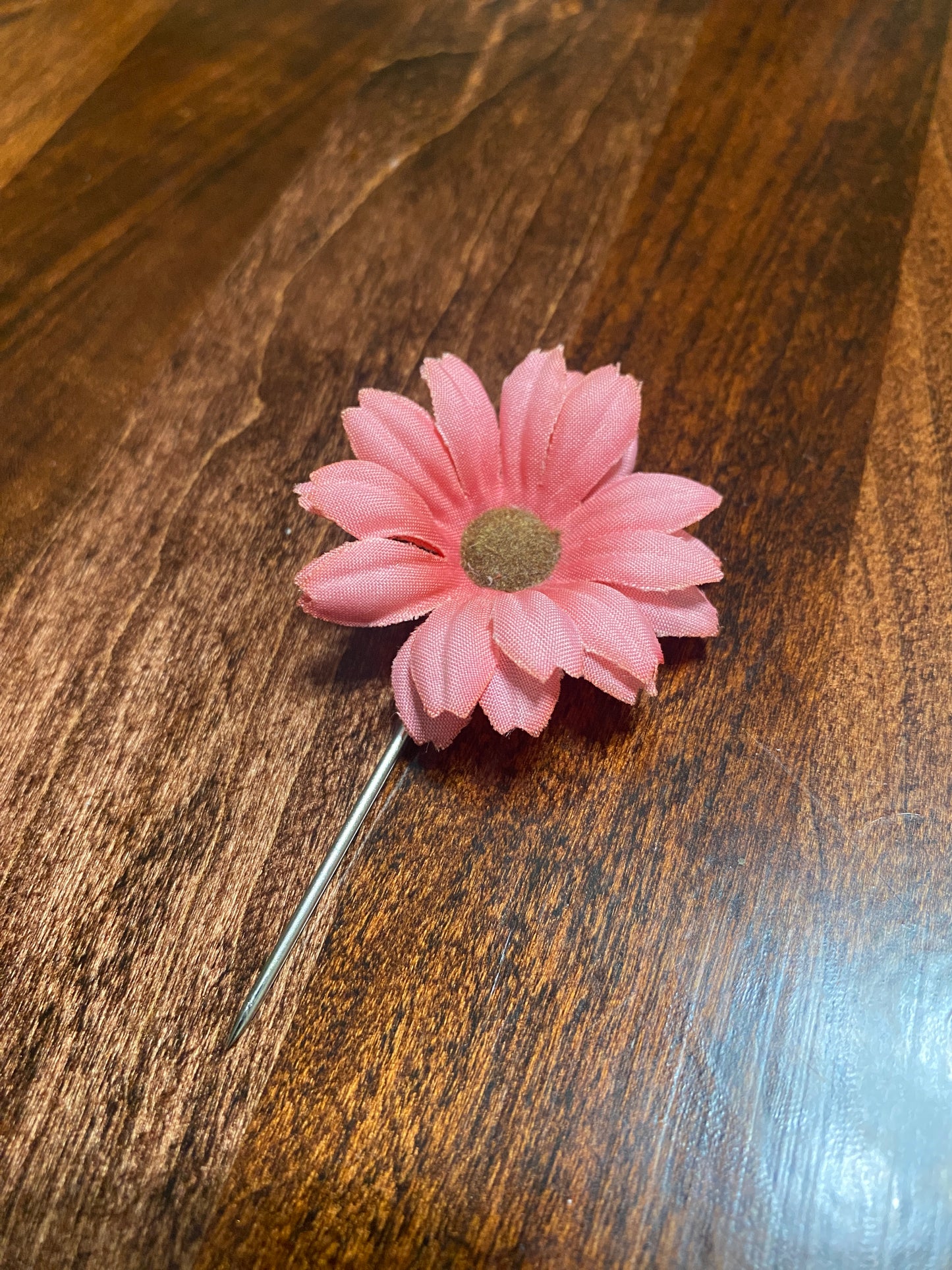 Pink Daisy Boutonnière