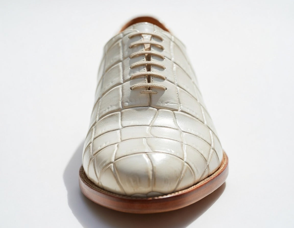 Lolong Wholecut (Ivory)