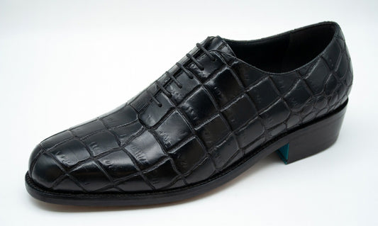 Lolong Wholecut (Black)
