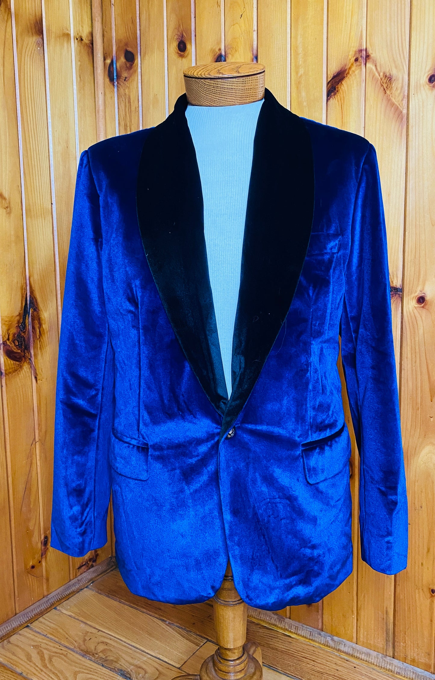 Blue Velvet Smoking Jacket (44)