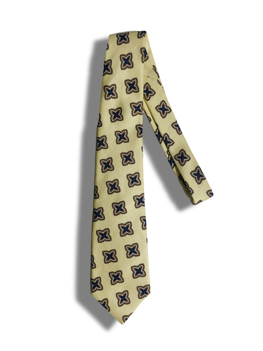 Buff Medallion Tie